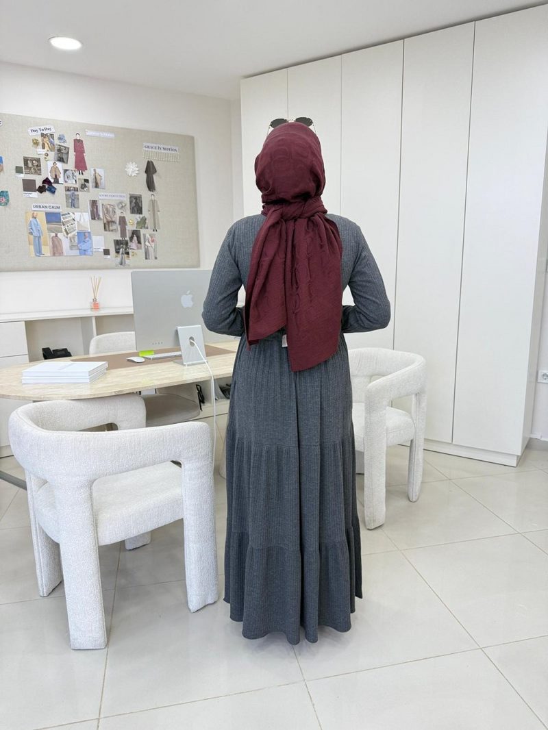 Amabella Yeşil Midi Kare Yaka Elbise